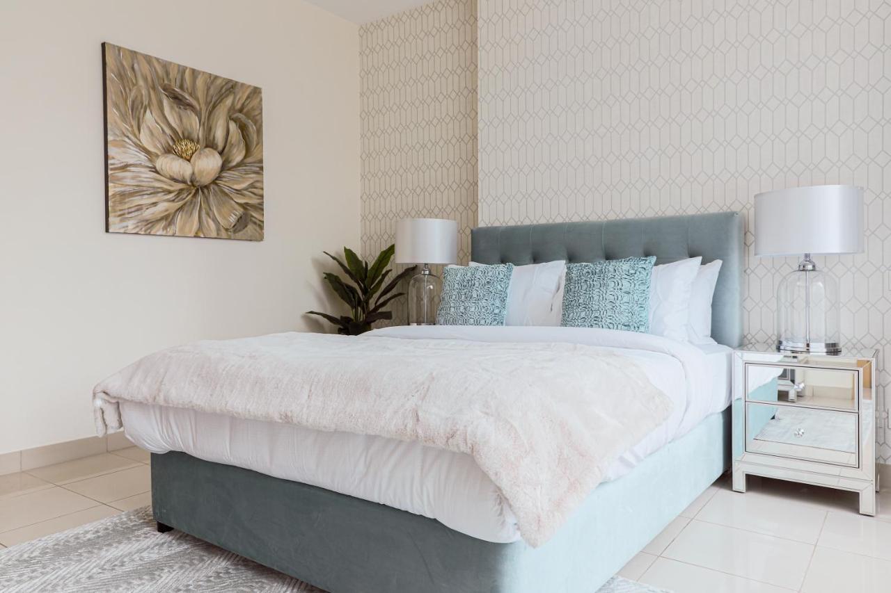 Nasma Luxury Stays - Pastel-Colored Apt With Jaw-Dropping Marina Views Dubai Esterno foto